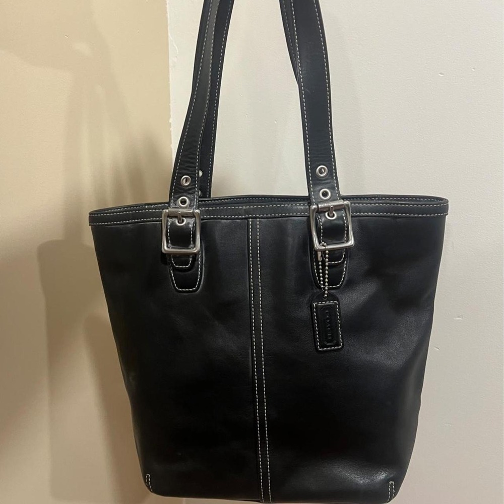 Y2K 2000s black leather Coach Hampton Tote Shoulder Bag / Handbag